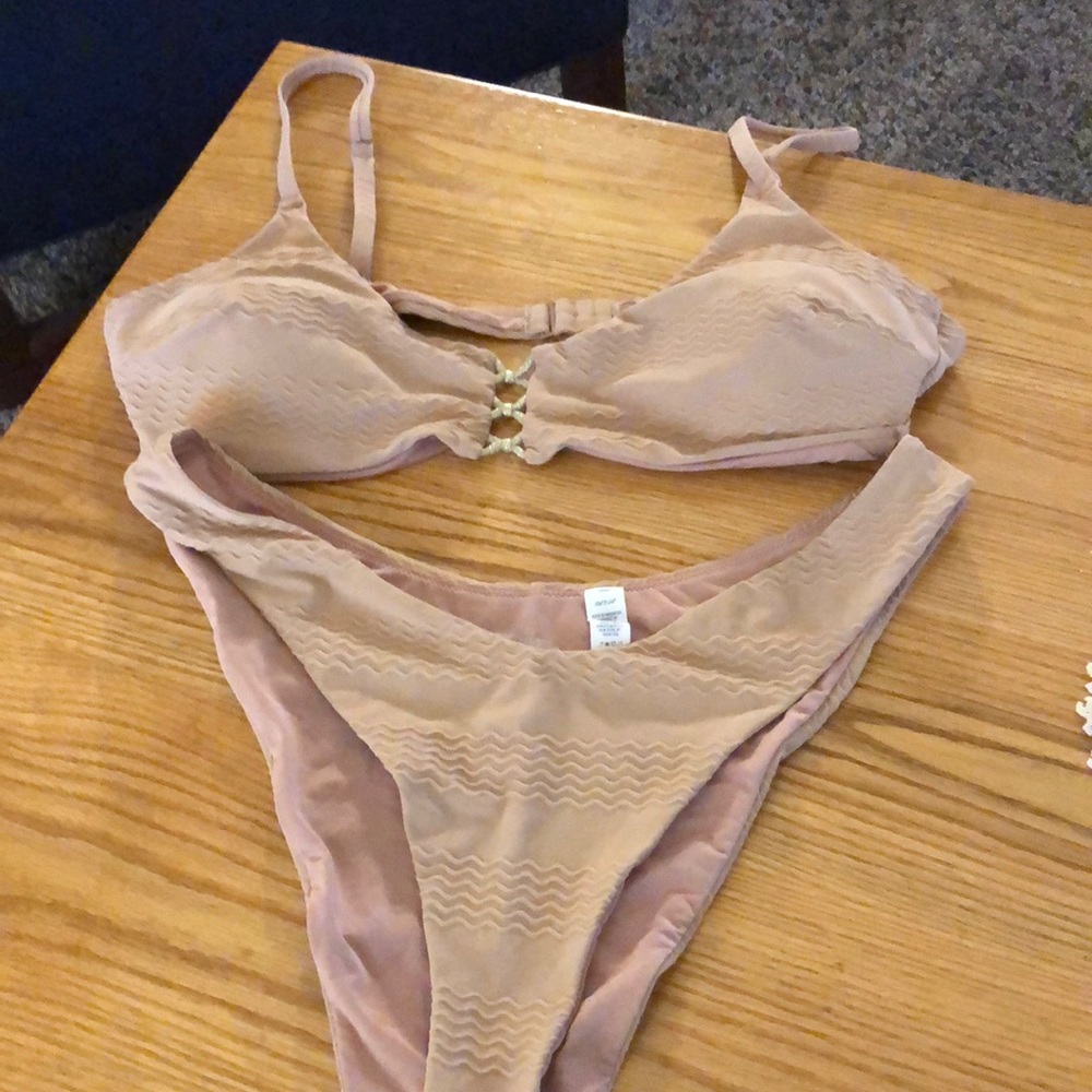 BIKINI bathing suit, size XL, Aerie. New w/o tags. High legs, color light brown.